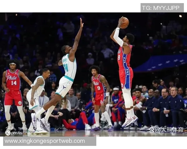 小迈克尔波特状态低迷半场仅得2分6篮板三分球全失准 小迈克尔波特状态低迷半场仅得2分6篮板三分球全失准