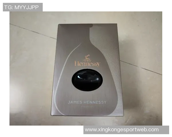 詹姆斯携手轩尼诗品牌宣布将个人天赋与白兰地完美结合