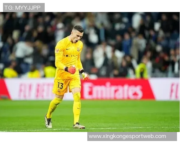 埃尔切主帅盛赞佩尼亚具备成为顶级门将的所有条件与潜力