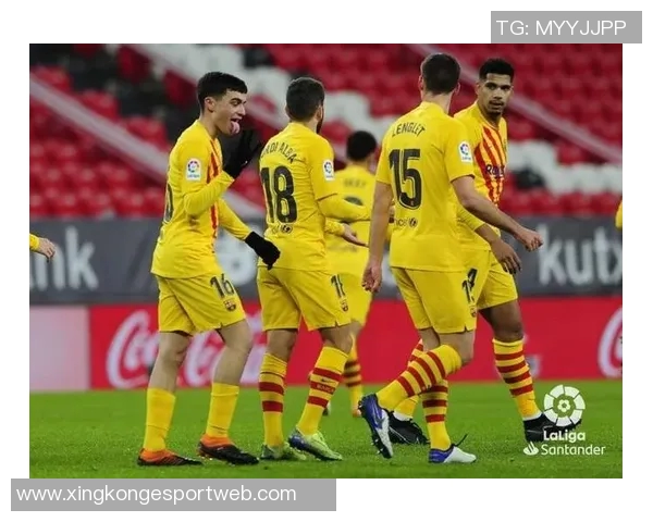 谢文能表现不佳引发热议本场比赛24次失误丢球权传球失误频繁 谢文能表现不佳引发热议本场比赛24次失误丢球权传球失误频繁